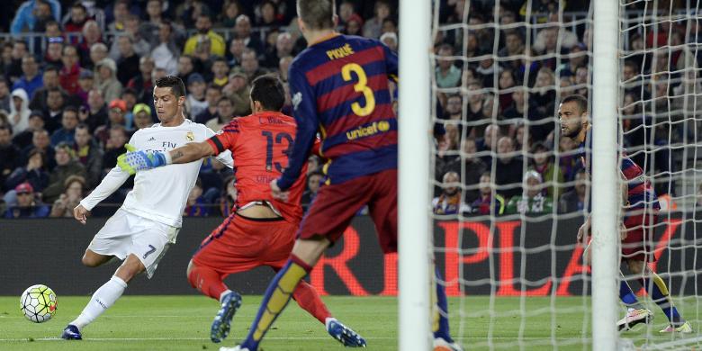 Sepuluh Pemain Real Madrid Taklukkan Barcelona