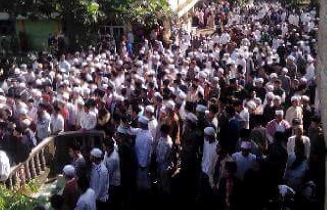 Rais Syuriyah NU Kabupaten Bogor Berpulang, Ribuan Jemaah Iringi Pemakaman