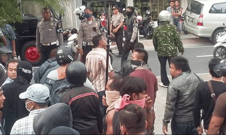 Mencekam! Dua Ormas di Bogor Bentrok, Satu Dibacok