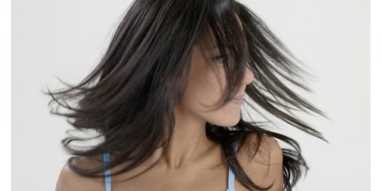 5 Cara Merawat Rambut Agar Sehat Berkilau, Bye-bye Rambut Kusam