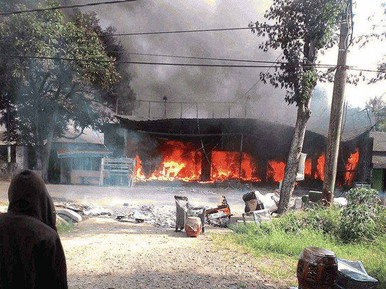 Kebakaran Dahsyat di Bogor. Satu Pabrik Ludes