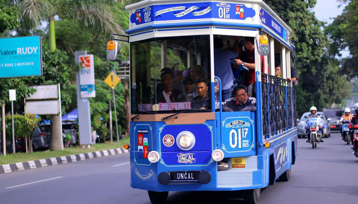 Yuk Naik Uncal Bus Pariwisata Unik Di Bogor