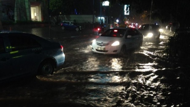 Banjir Masih Merendam Ibu Kota Hingga Dini Hari Tadi. Ini Lokasinya…