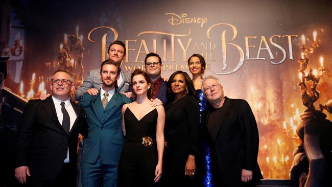 Beauty and The Beast Laris, Emma Watson Raup Rp200 Miliar. Benarkah?