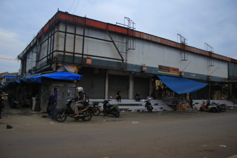 Ribut Lagi, Ini Tuntutan Pedagang Blok F Pasar Kebon Kembang