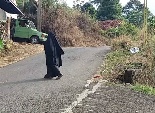 H+1 Insiden Kampung Melayu, Istri Teroris Pindah ke Tamansari