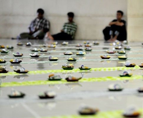 Masjid-masjid Berlomba-lomba Sediakan Takjil Gratis