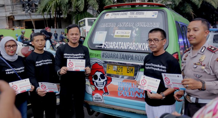 Video: Sopir Angkot di Bogor Pawai Keliling Tolak Rokok