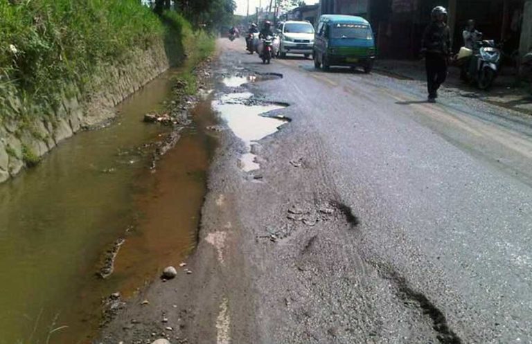 Jalur Mudik di Bogor Masih Banyak yang Rusak