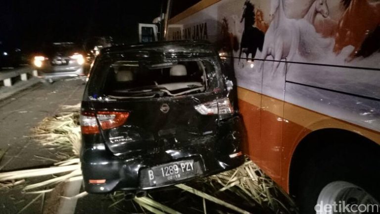 Kecelakaan Beruntun di Tol Semarang-Bawen, 2 Mobil, 2 Bus Ringsek