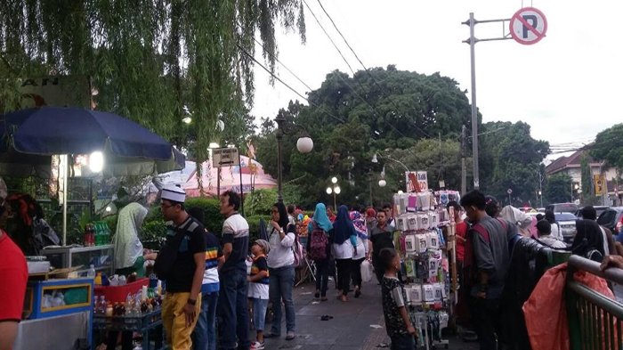 Lagi! PKL Sesaki Pedestrian di Depan Taman Topi Bogor