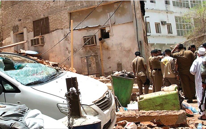 Teror Bom di Masjidil Haram Berhasil Gagal, 7 Tewas