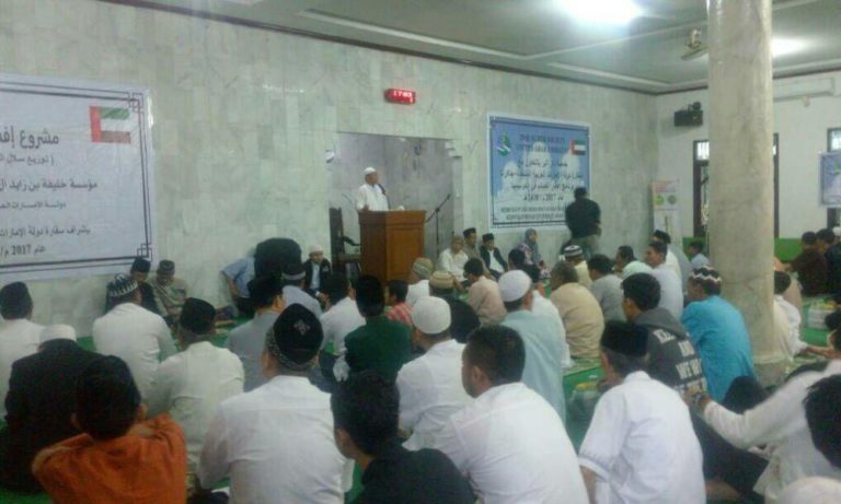 Usmar Isi Ceramah di Masjid AT Taqwa Yayasan Fahrudinsukarno