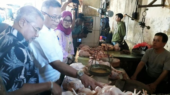 BPOM Sebut Makanan Berbahaya  Beredar di Pasar Ciawi