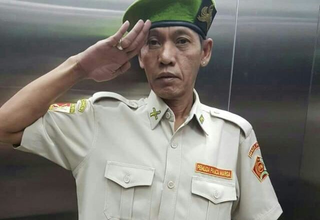 Pakai Anting dan Baju Ormas, Ketua DPRD Kota Bogor Dinyinyir