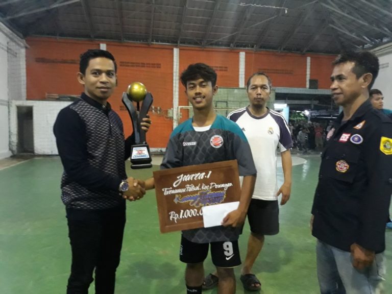 Robi Syahrir Dukung Turnamen Futsal Karang Taruna Dramaga