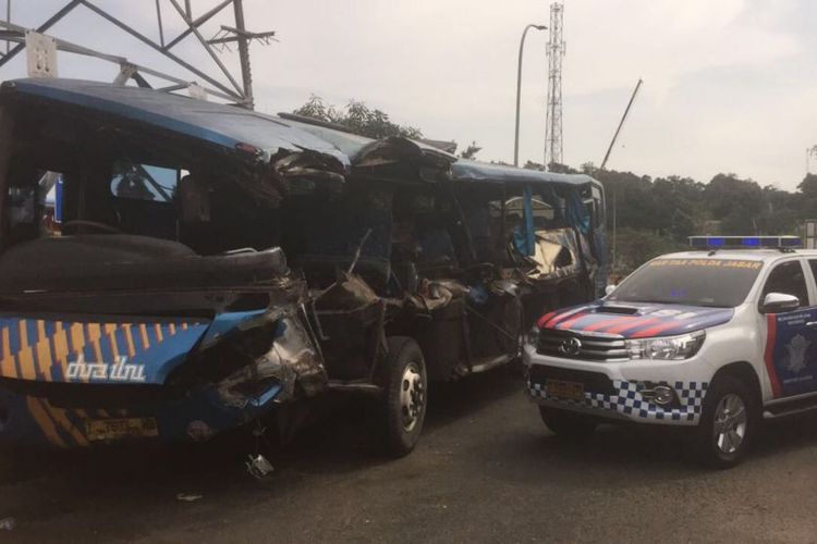 Kecelakaan Bus di Tol Jagorawi, Satu Tewas