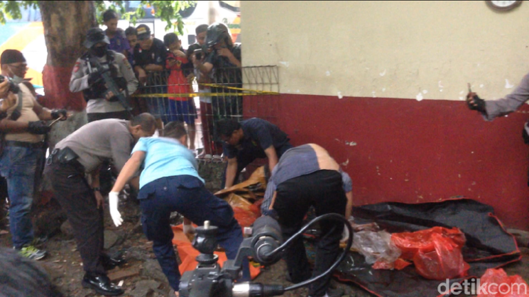 Mayat Cowok di Kp Rambutan Ternyata Dibunuh Teman Lelakinya