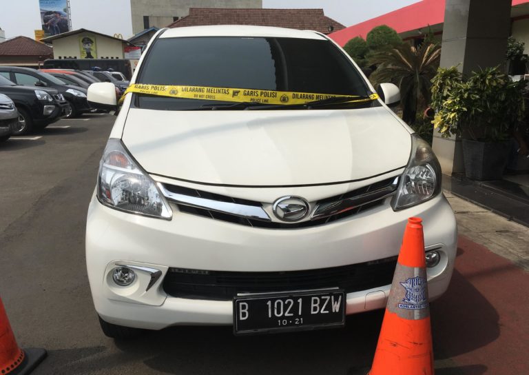 Ini Mobil yang Terobos Hadangan 10 Polisi di Tangerang