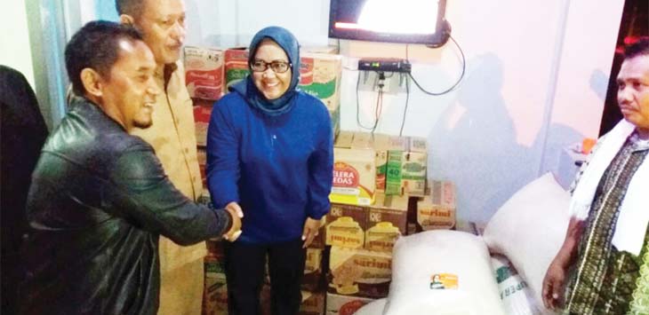 Bantuan untuk Korban Gempa Mengalir dari Ade Yasin
