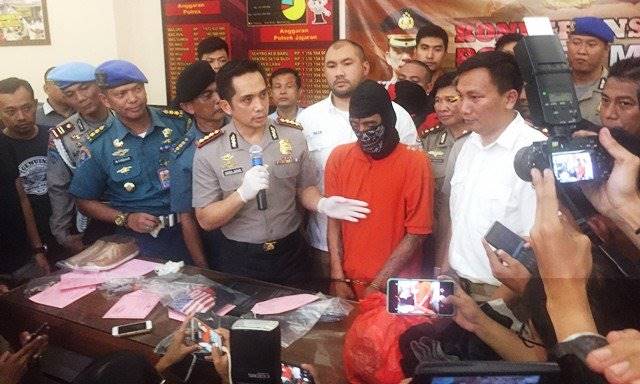 Pembunuh Pensiunan TNI Asyik Belanja Usai Merampok