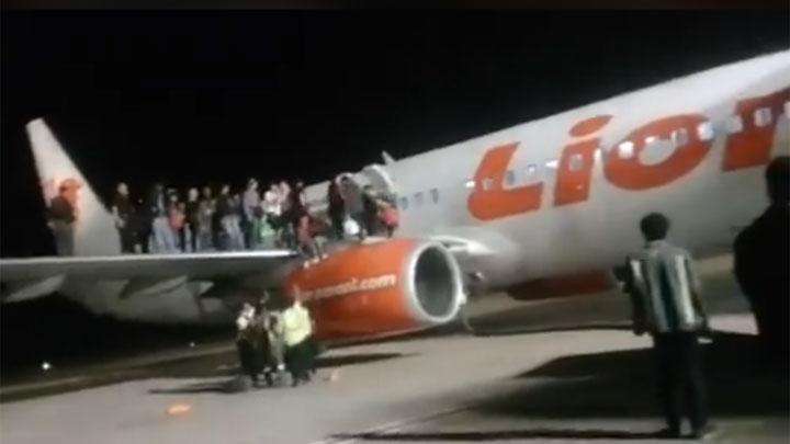 Gara-gara Isu Bom di Lion Air, Penumpang Panik Sampai Berjatuhan