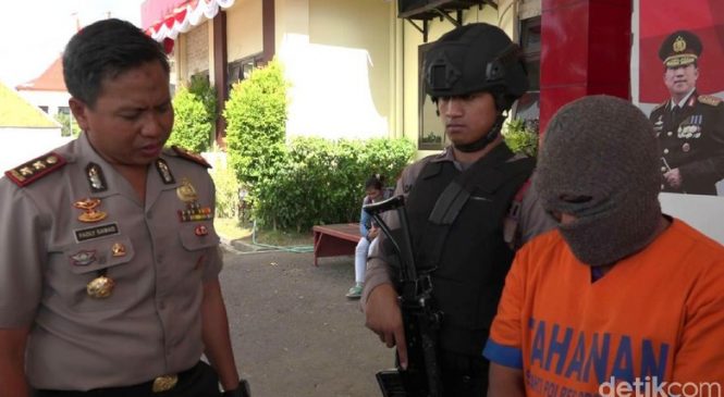 Pria Beristri, Peras Selingkuhan dengan Video Bugil