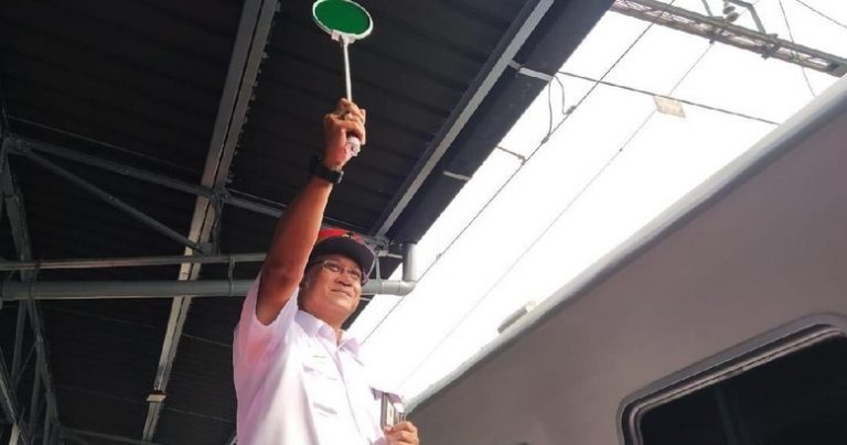 KAI Meluncurkan Kereta Api Dharmawangsa, Diharapkan Menjadi Alternatif Warga ke Jateng-Jatim