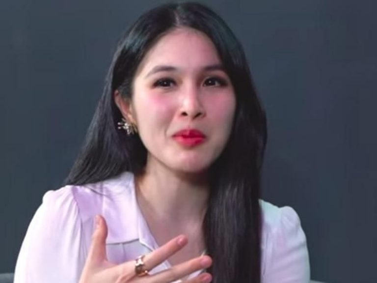 Sandra Dewi Tak Mau Salahkan Orang, Mobil Mahalnya Penyok karena Nabrak