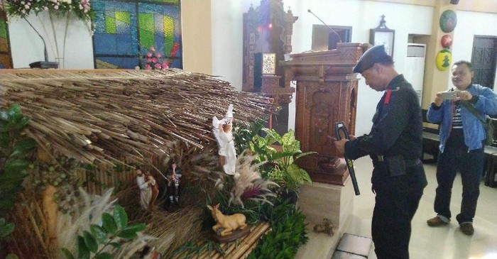 Tim Jibom Sterilisasi Gereja Ciamis-Pangandaran Untuk Mengantisipasi Terorisme