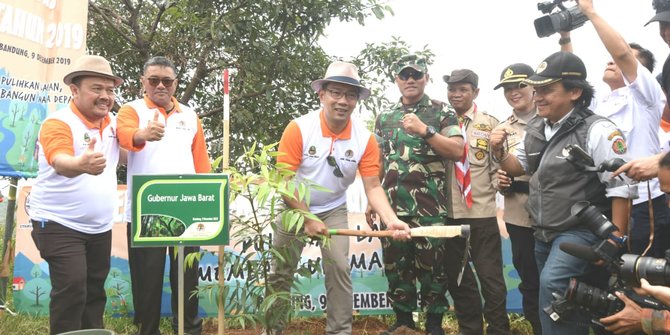 Ridwan Kamil Wacanakan Pasangan Bercerai Akan Diwajibkan Tanam 100 Pohon