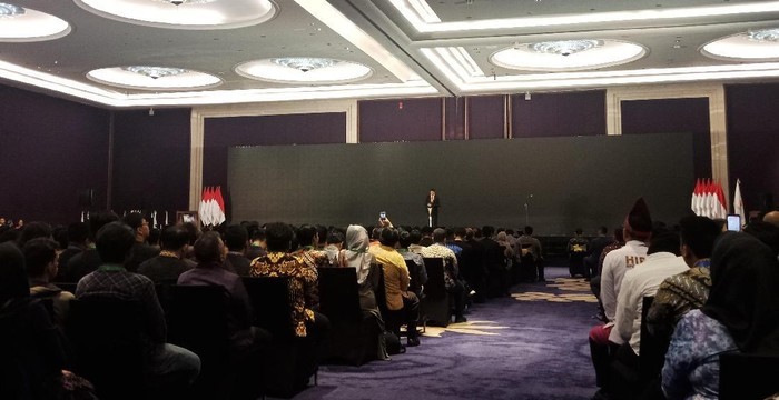 Jokowi hingga Sandiaga Uno Menghadiri Pelantikan Pengurus HIPMI