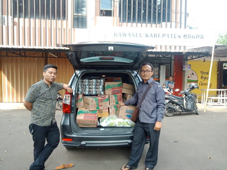 Bawaslu Bergerak, Bantu Korban Bencana di Bogor Barat