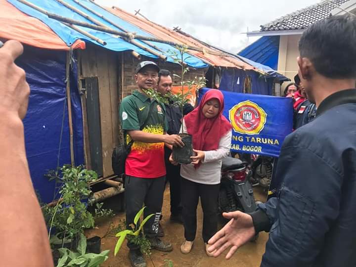 Karang Taruna Kabupaten Bogor Terus Salurkan Bantuan ke Bogor Barat