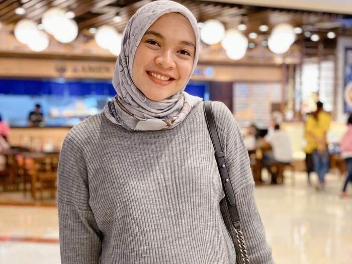 Usai 3 Tahun Menanti Tika Bravani Lahirkan Anak Pertama