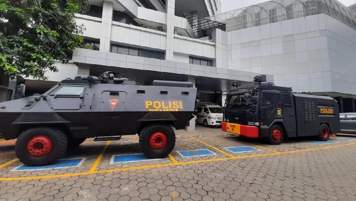 Di Depan Kemenkes Kawal Demo KSPI, 400 Personel Polisi Siaga