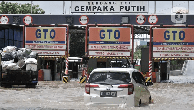Ini Titik Genangan Banjir di Tol Dalam Kota dari Bekasi dan Bogor