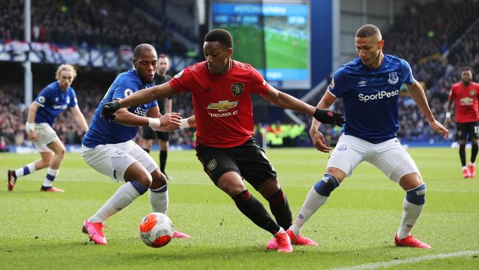 Diwarnai Drama VAR, Everton Vs Man United Berakhir 1-1