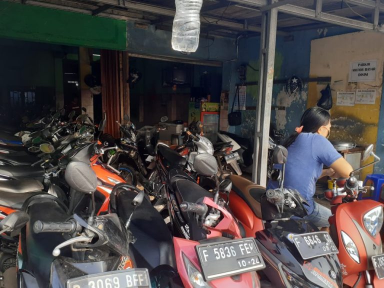 PSBB ke 8, Tempat Penitipan Motor di Bojong Gede Rugi Besar