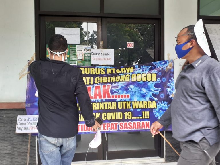 Buntut Bansos tak Jelas, Ketua RT/RW se-Kelurahan Sukahati Desak Lurahnya Mundur
