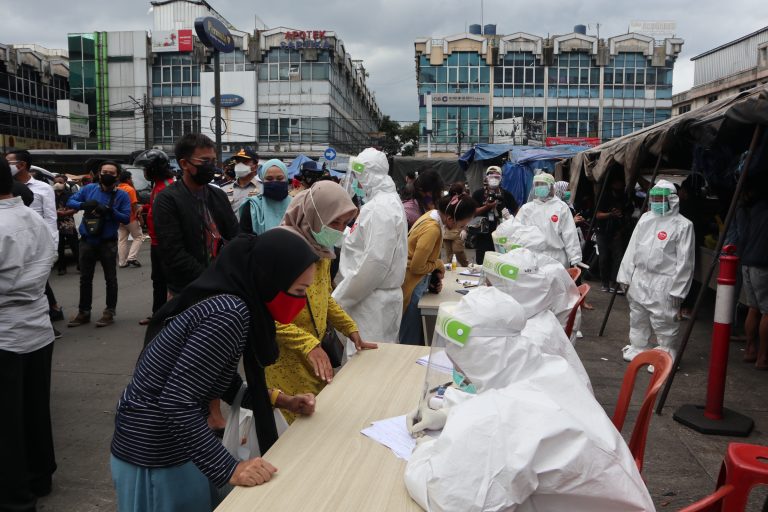 200 Pedagang Pasar Anyar Dirapid Test, Hasilnya, Empat Orang Reaktif Covid-19