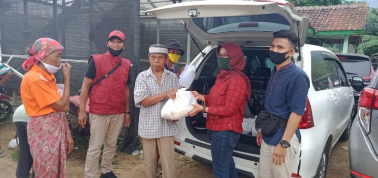 Gerakan Lawan Covid-19 Rp2.000 Kembali Turun Gunung, Salurkan Bantuan Untuk Korban Bencana Longsor