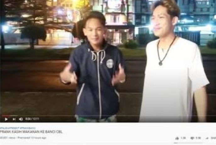 Viral, Ngeprank Sembako Isi Sampah saat Ramadhan, Youtuber Ini Dikutuk Netizen