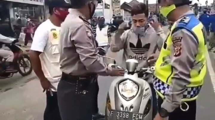 Ogah Pake Masker, Pria di Bogor Baku Hantam Lawan Polisi