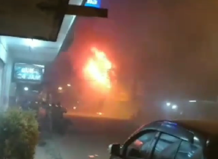 Video Detik-Detik Kebakaran Dahsyat di Bogor, Sejumlah Ruko Dekat Jembatan Merah Dilalap Api
