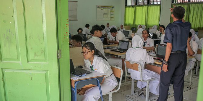 DPR Meminta Kemendikbud Tak Paksakan Buka Sekolah di Tengah Pandemi Corona