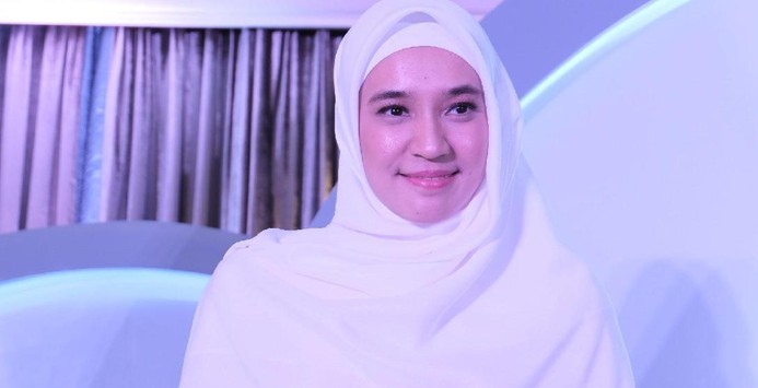 Nasihat Ummi Pipik soal Kematian, Meyakinkan Dhini Aminarti untuk Berhijab