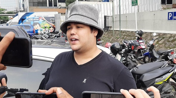 Ivan Gunawan hingga Ayu Ting Ting Soroti Jakarta Macet-Tanah Abang Ramai