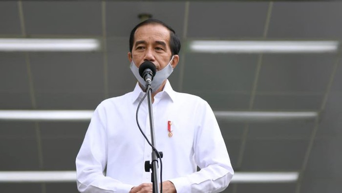 Instruksi Lengkap Jokowi soal 1 Data dan Menaikkan Target Uji Spesimen Corona