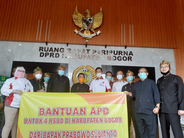 Relawan Prabowo Salurkan Ratusan APD Untuk Kabupaten Bogor
